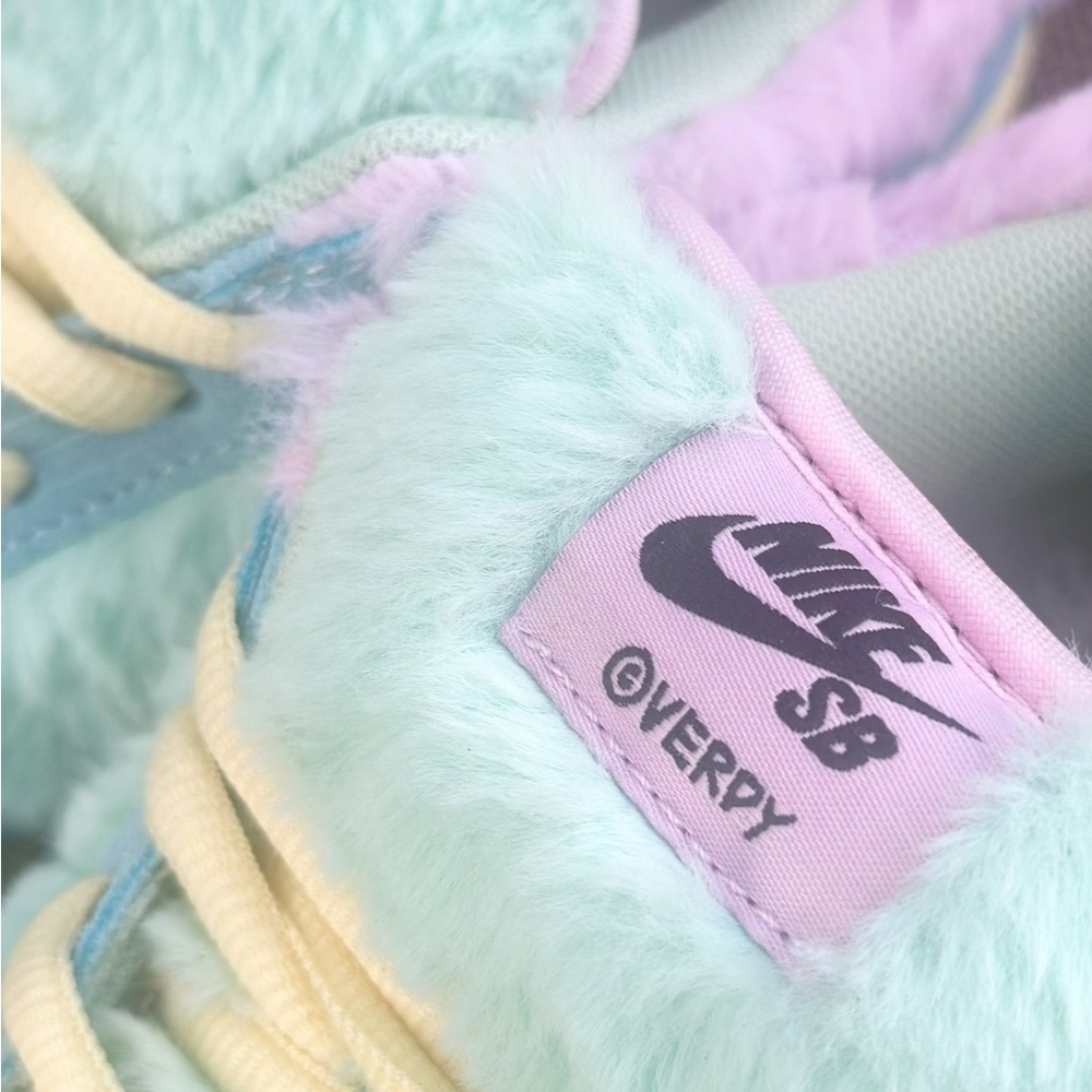 Nike SB Dunk Low | (VISTY) - Picture 7 of 7